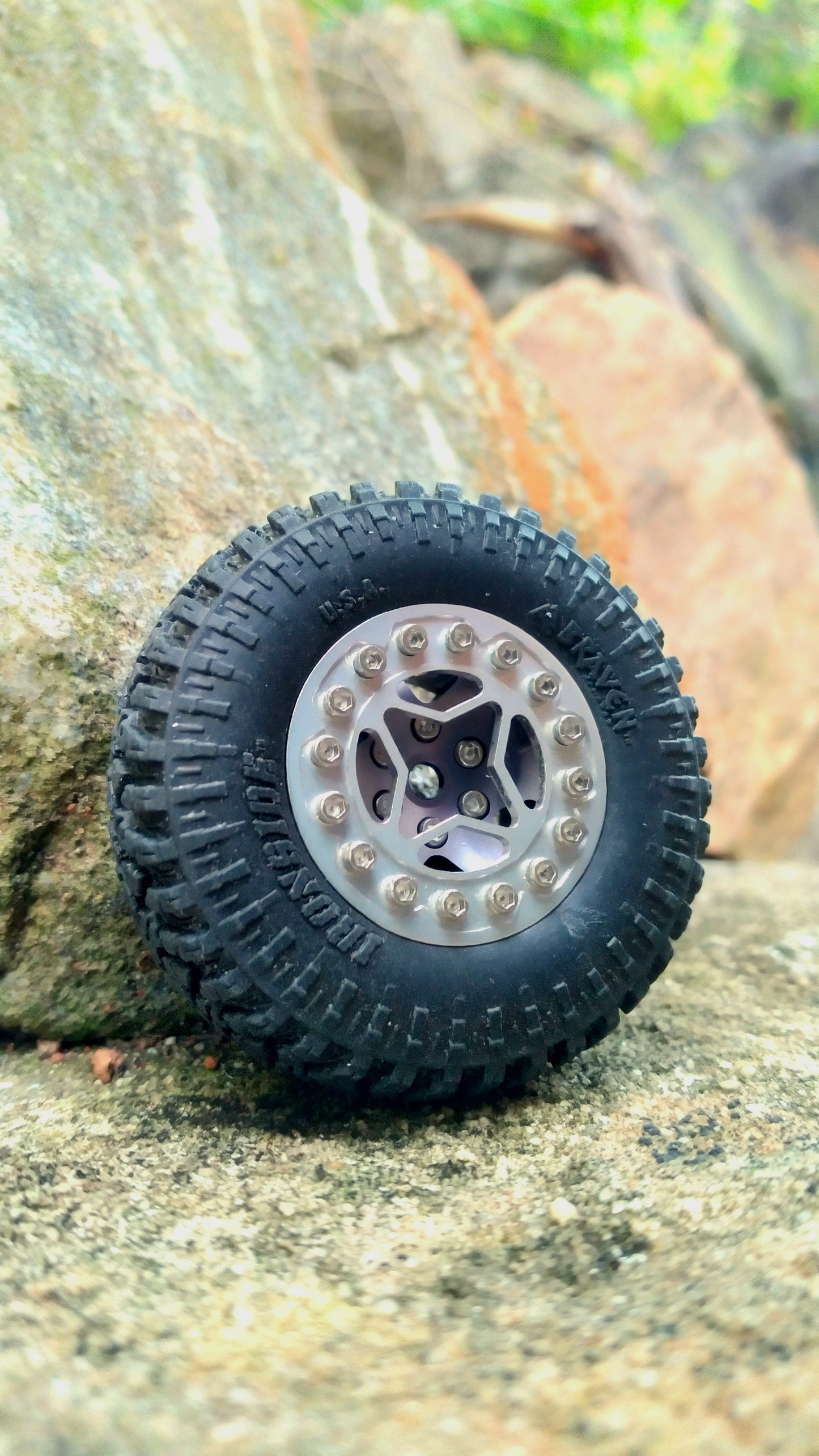 KRC "FLARE" Design 1.0" SCX24 Beadlock Rings - Fits Injora/MOFO 16 bolt wheels
