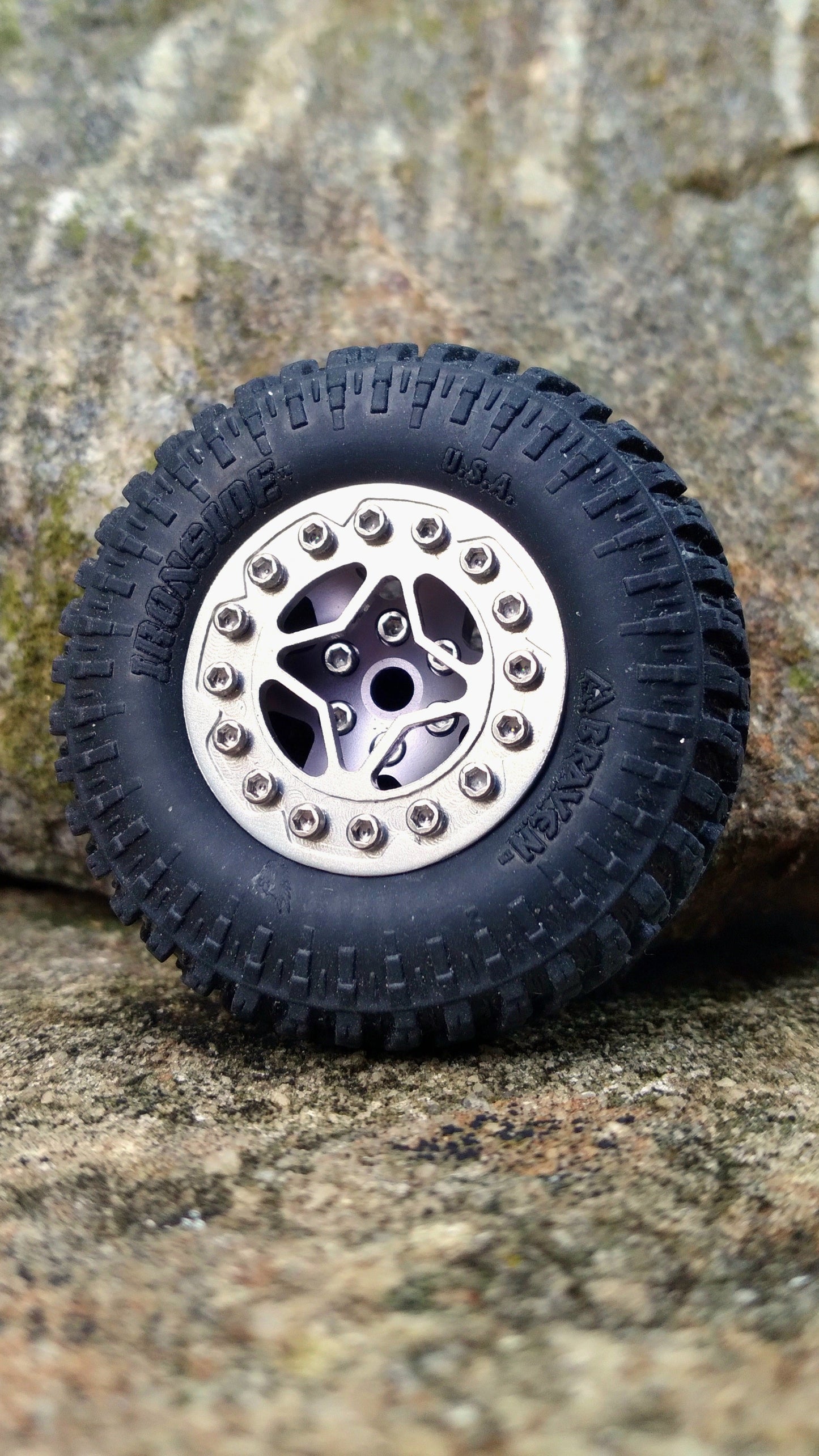 KRC  "FLARE" Design 1.0" SCX24 Beadlock Rings - Fits Injora/MOFO 16 bolt wheels