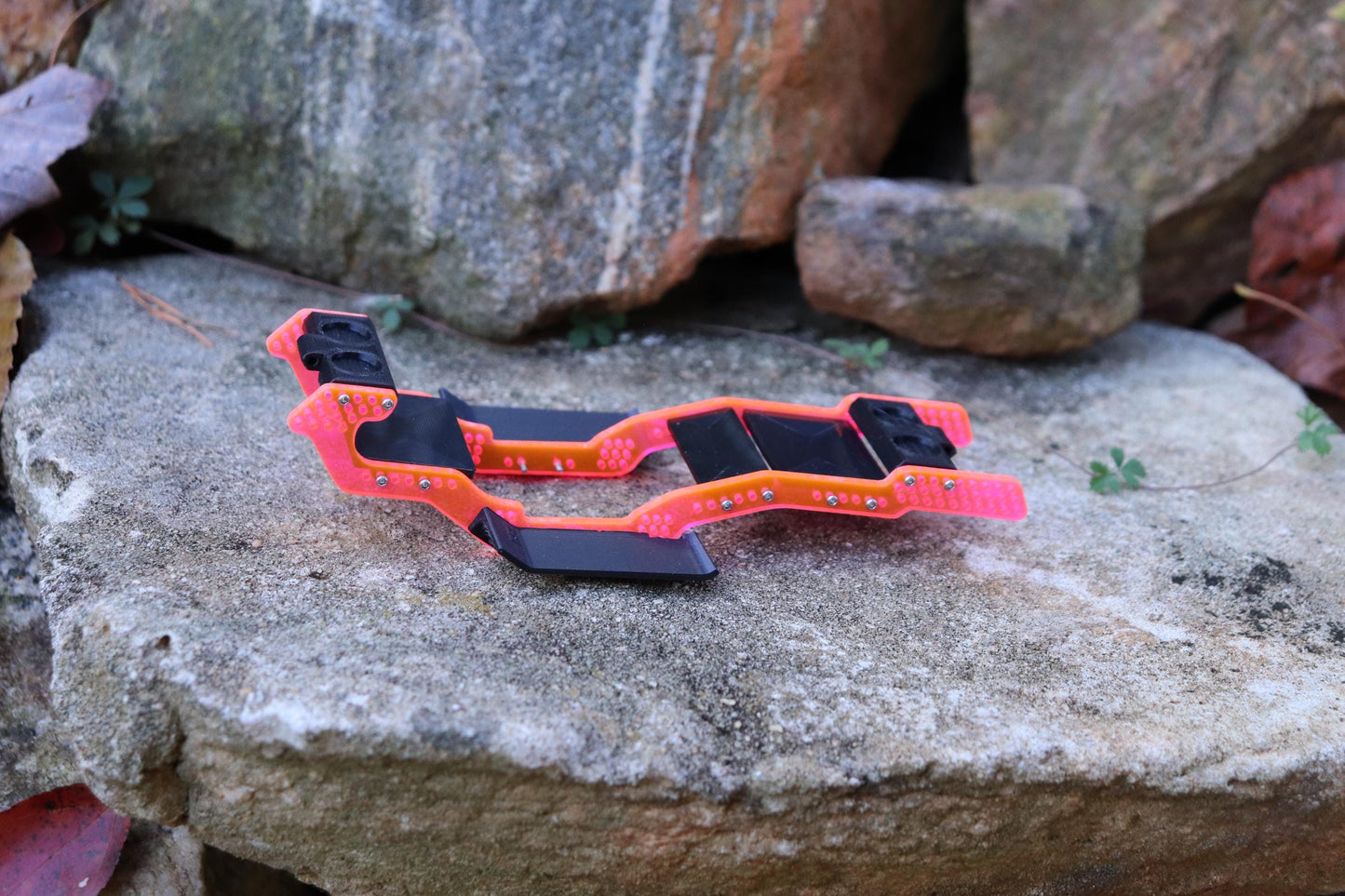 Karnage RC Gear ALIEN V3.1 Reissue SCX24 Chassis Builder's Kit - Transparent Neon Pink- Choose your wheelbase length